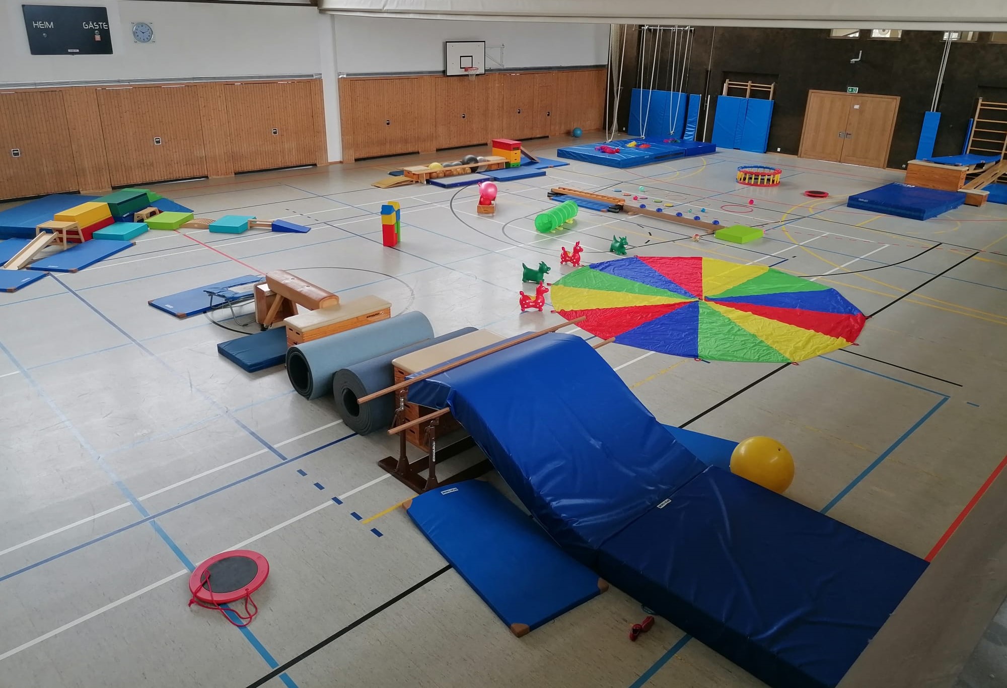 Eltern-Kind-Turngruppe